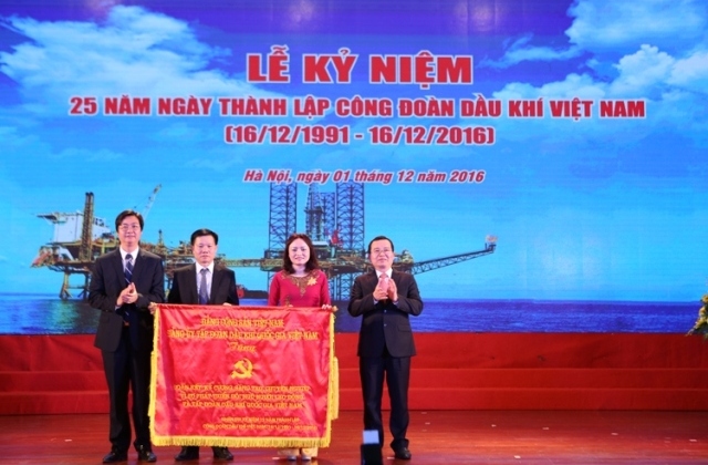 Công đoàn Dầu khí Việt Nam: 25 năm “giữ lửa” ngành Dầu khí