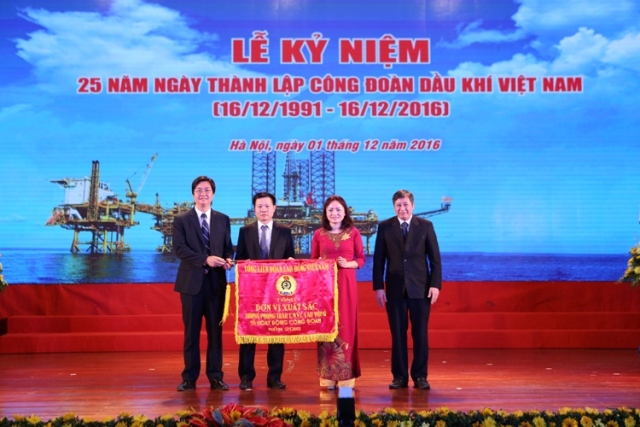 Công đoàn Dầu khí Việt Nam: 25 năm “giữ lửa” ngành Dầu khí