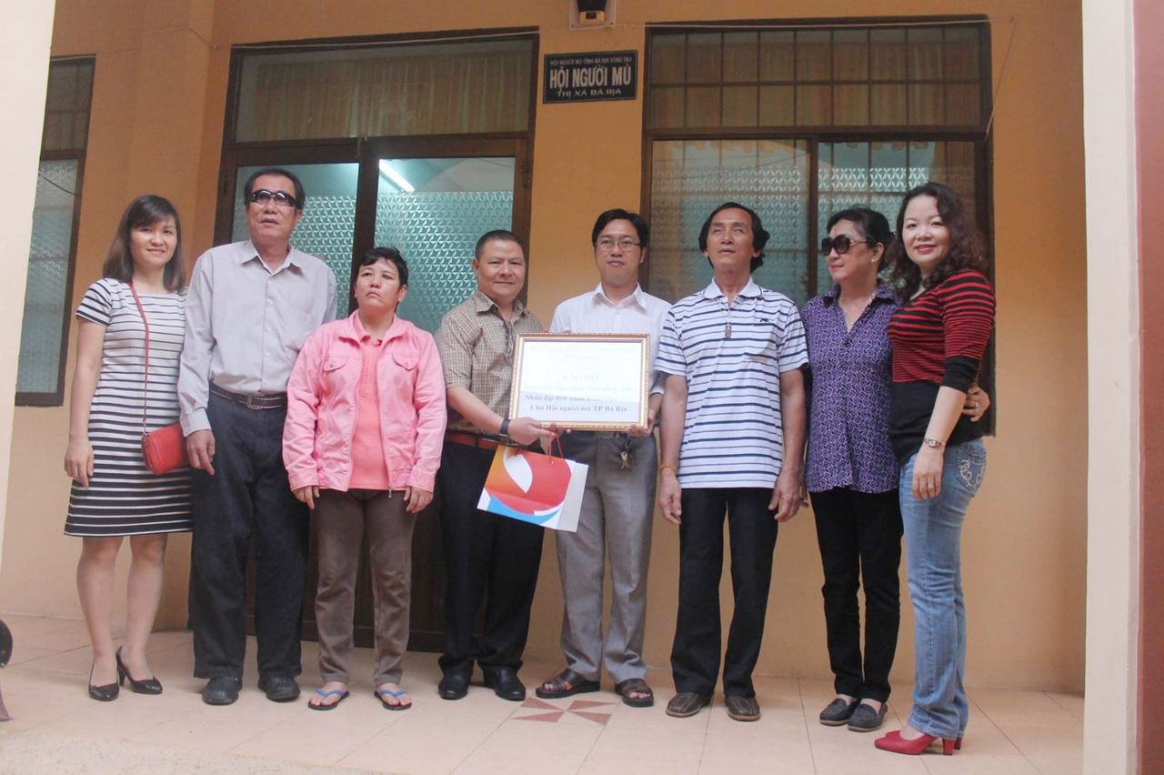Thực hiện công tác an sinh xã hội mừng Tết Đinh Dậu