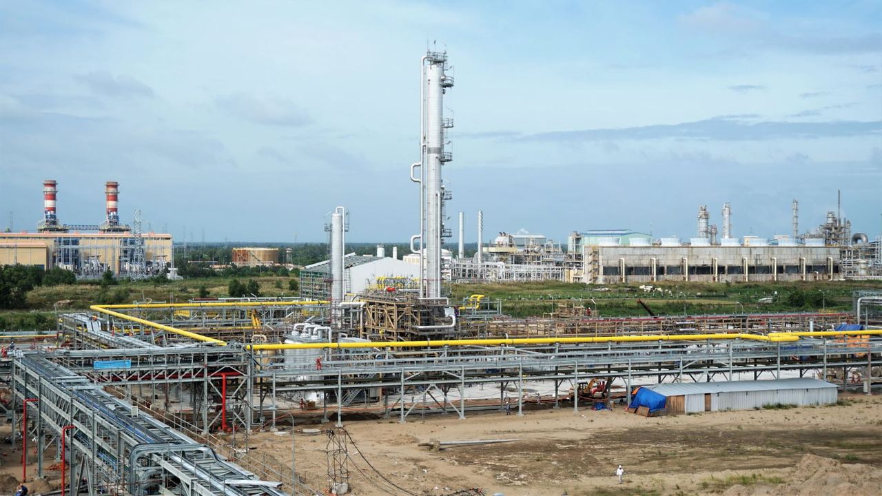 Hai đại diện của Việt Nam: PV GAS và Vinamilk lọt vào Nikkei Top 100 doanh nghiệp Châu Á Hai đại diện của Việt Nam: PV GAS và Vinamilk lọt vào Nikkei Top 100 doanh nghiệp Châu Á