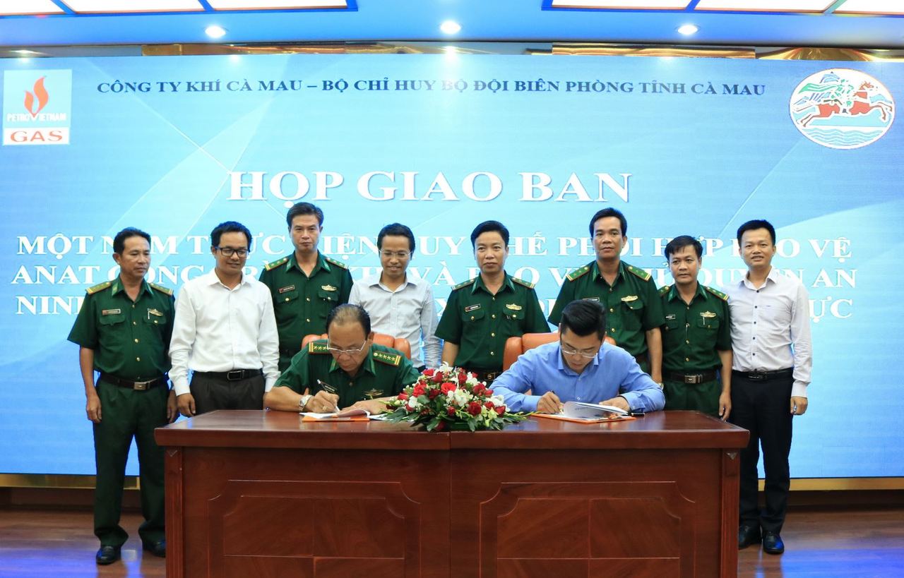 Sơ kết 1 năm phối hợp với Bộ đội Biên phòng tỉnh Cà Mau Sơ kết 1 năm phối hợp với Bộ đội Biên phòng tỉnh Cà Mau