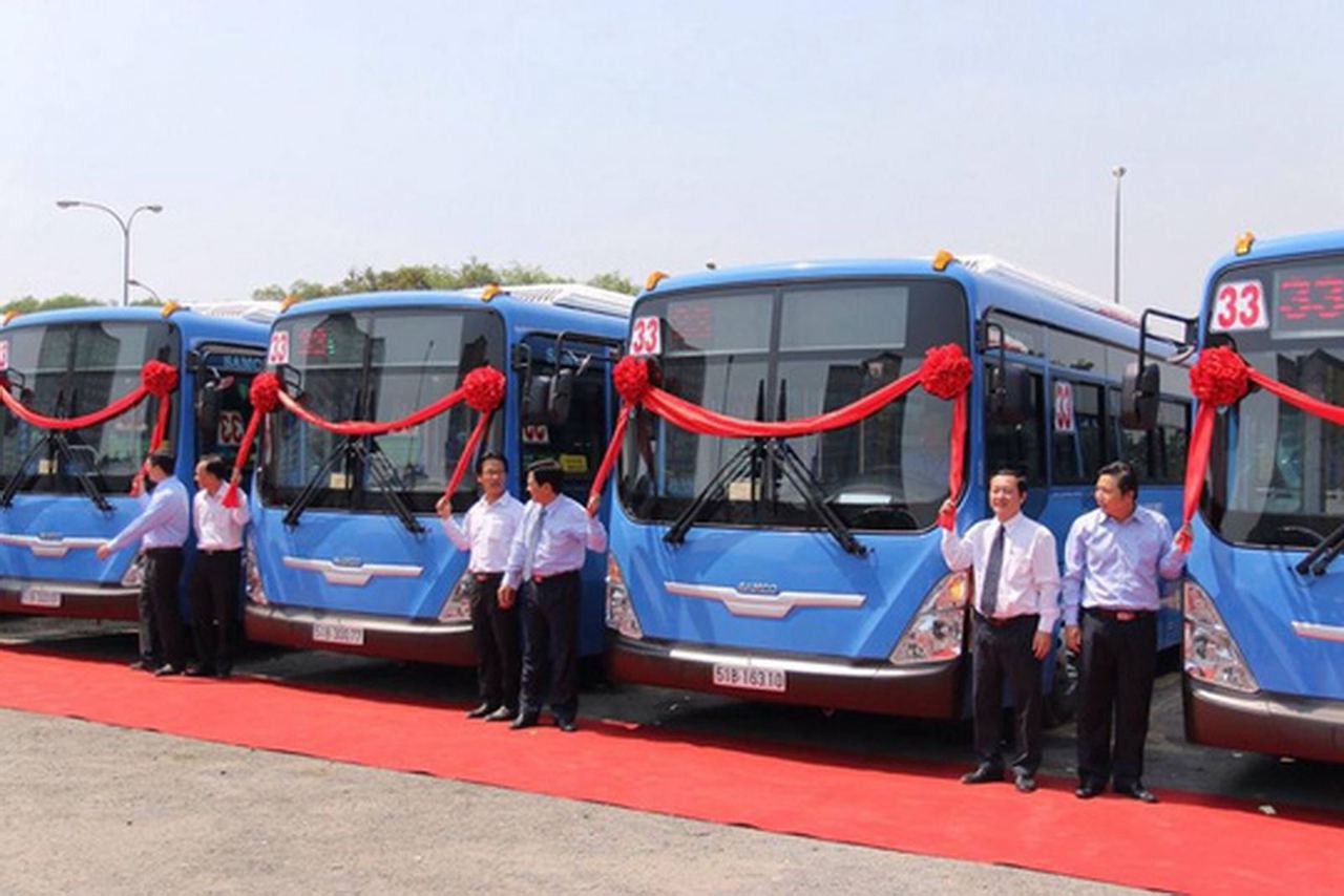 Chính thức vận hành xe buýt 60 chỗ CNG tại TP.HCM