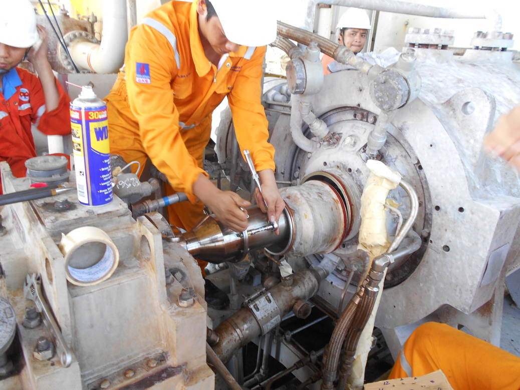 Giàn nén khí mỏ Rồng đạt mốc 2 tỷ m3 khí - Dấu ấn trong công tác quản lý vận hành của KĐN/PV GAS Giàn nén khí mỏ Rồng đạt mốc 2 tỷ m3 khí - Dấu ấn trong công tác quản lý vận hành của KĐN/PV GAS