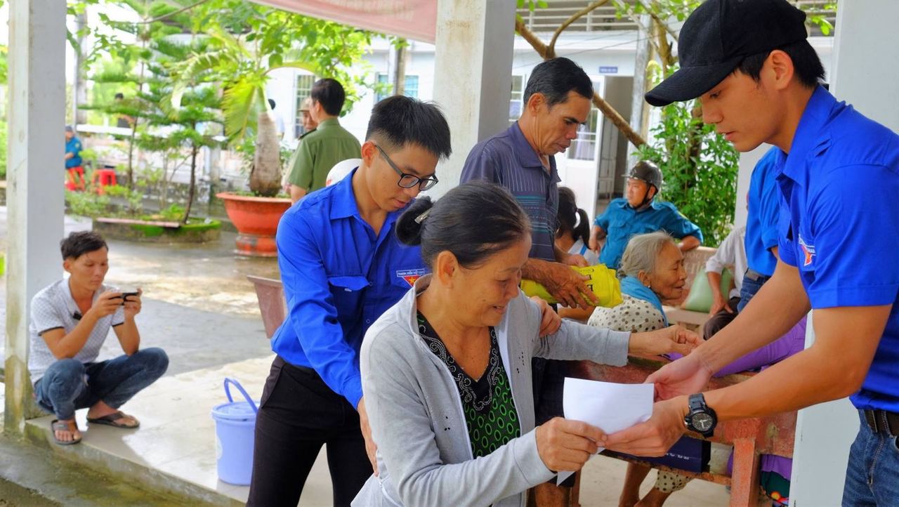 PV GAS tham gia Tháng Hành động “Đưa trẻ em đến trường”