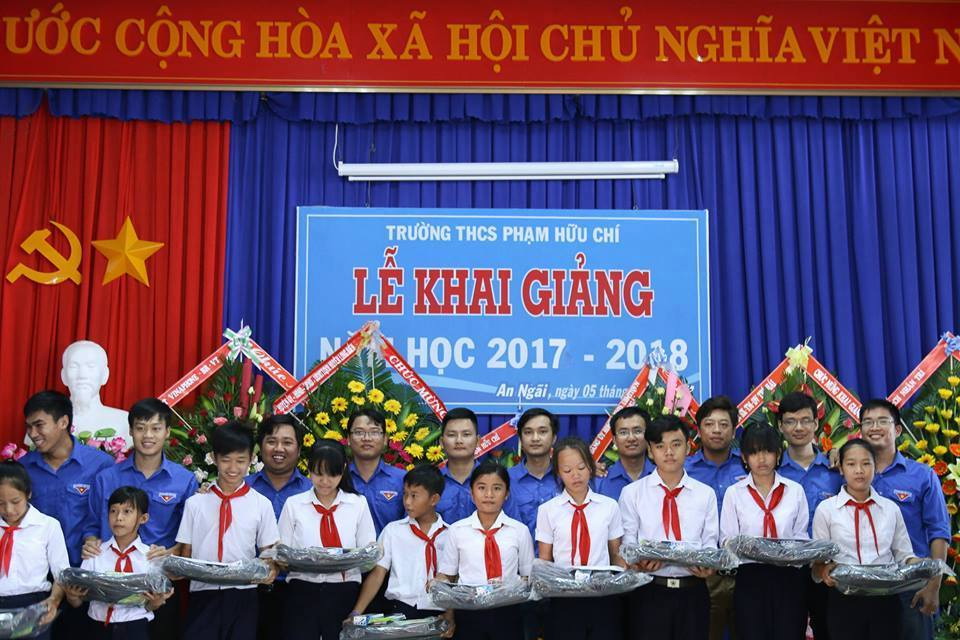 PV GAS tham gia Tháng Hành động “Đưa trẻ em đến trường”