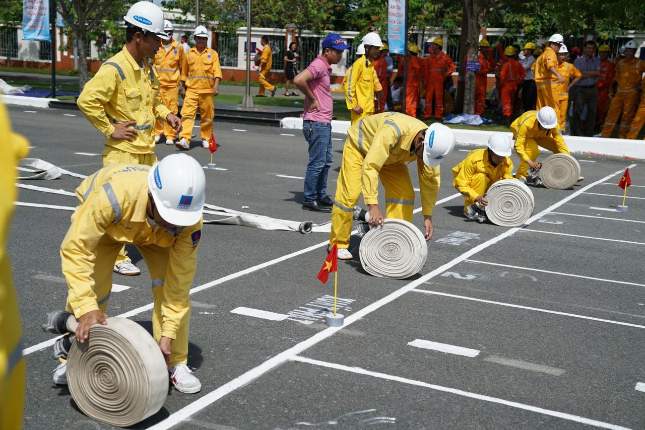 Hội thi An toàn - PCCC PV Gas năm 2017: Đề cao phong trào PCCC- bảo đảm an toàn và bảo vệ môi trường Hội thi An toàn - PCCC PV Gas năm 2017: Đề cao phong trào PCCC- bảo đảm an toàn và bảo vệ môi trường