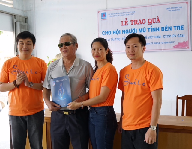 PV GAS thực hiện các chương trình từ thiện Tháng 10