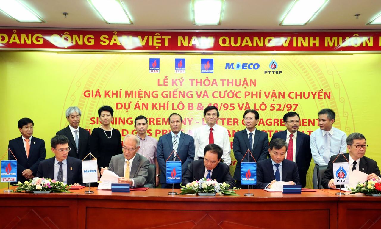 PV GAS nằm trong Top3 dẫn đầu về vốn hoá thị trường PV GAS nằm trong Top3 dẫn đầu về vốn hoá thị trường