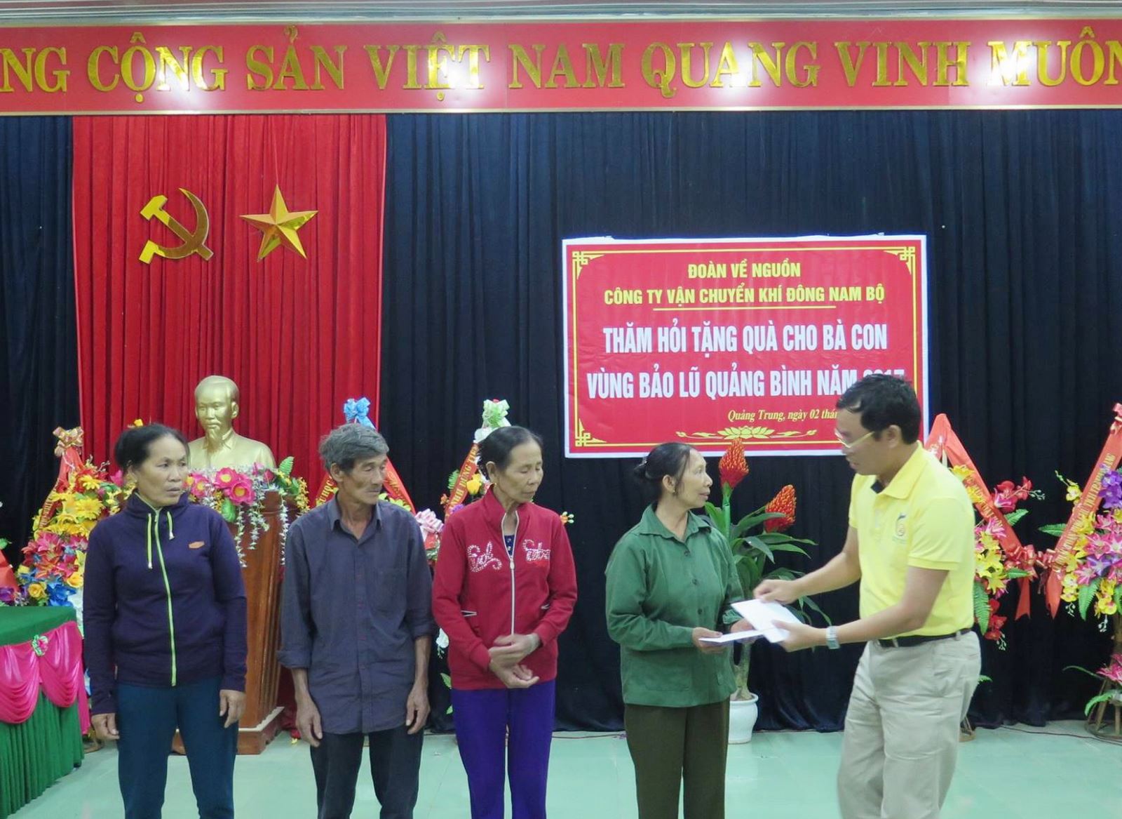 Hoạt động an sinh xã hội chào mừng Tháng Dầu khí Việt Nam