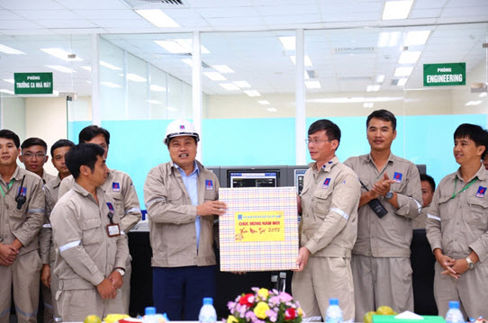 Lãnh đạo Tập đoàn Dầu khí Việt Nam kiểm tra tình hình các công trình Dầu khí phía Nam Lãnh đạo Tập đoàn Dầu khí Việt Nam kiểm tra tình hình các công trình Dầu khí phía Nam