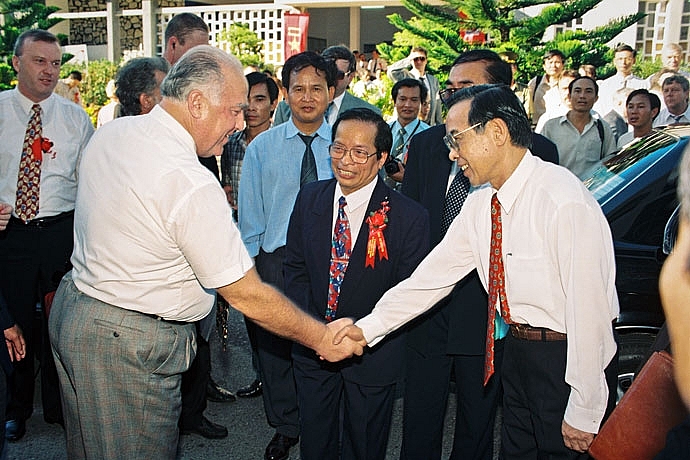 Những dấu ấn của anh Sáu với ngành Dầu khí Việt Nam Những dấu ấn của anh Sáu với ngành Dầu khí Việt Nam
