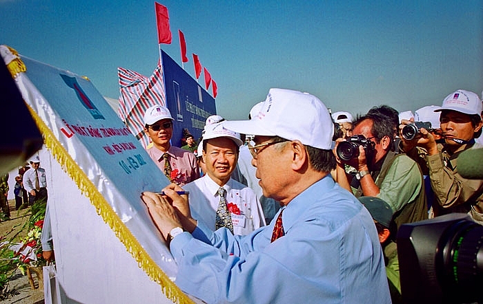 Những dấu ấn của anh Sáu với ngành Dầu khí Việt Nam Những dấu ấn của anh Sáu với ngành Dầu khí Việt Nam
