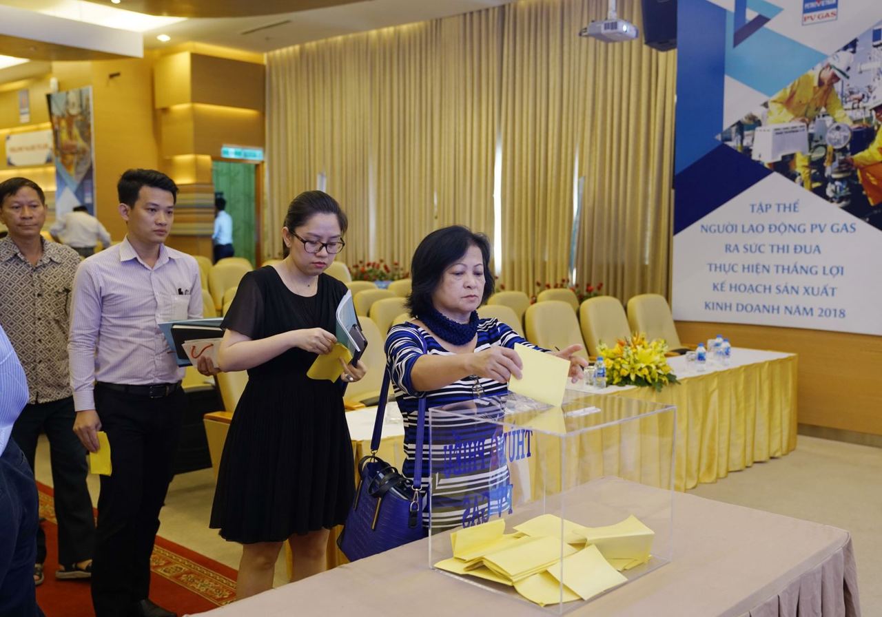 PV GAS tổ chức Đại hội đồng cổ đông thường niên năm 2018: thông qua 9 tờ trình, dự kiến chia cổ tức 40% trong năm 2018