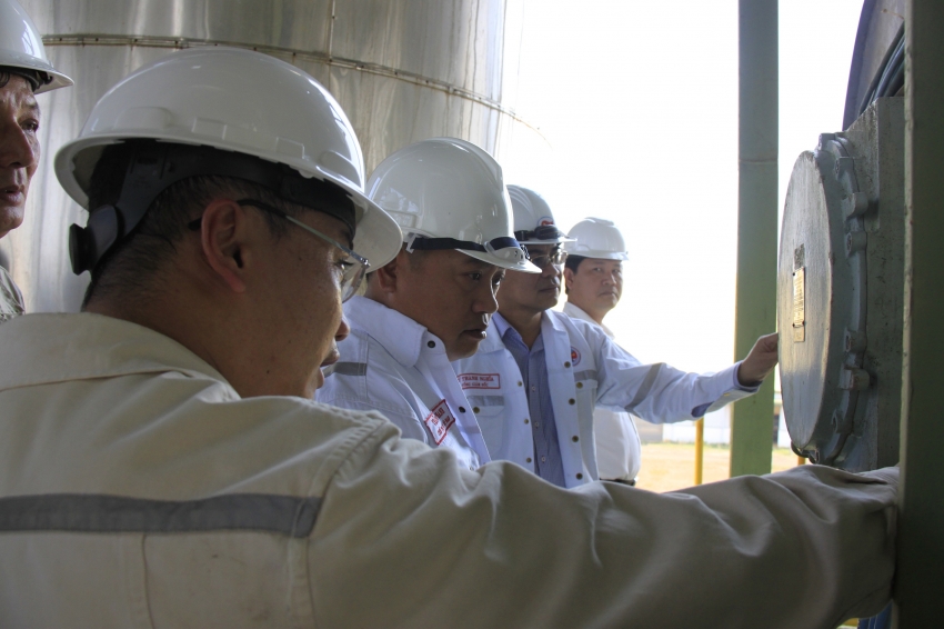 Lãnh đạo Tập đoàn Dầu khí Việt Nam kiểm tra tình hình Nhà máy nhiên liệu sinh học Bình Phước