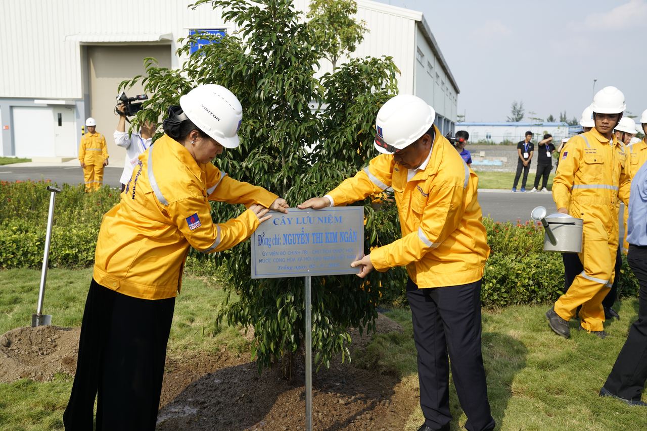 Phát biểu của Chủ tịch Quốc Hội Nguyễn Thị Kim Ngân tại Lễ khánh thành Nhà máy xử lý Khí Cà Mau