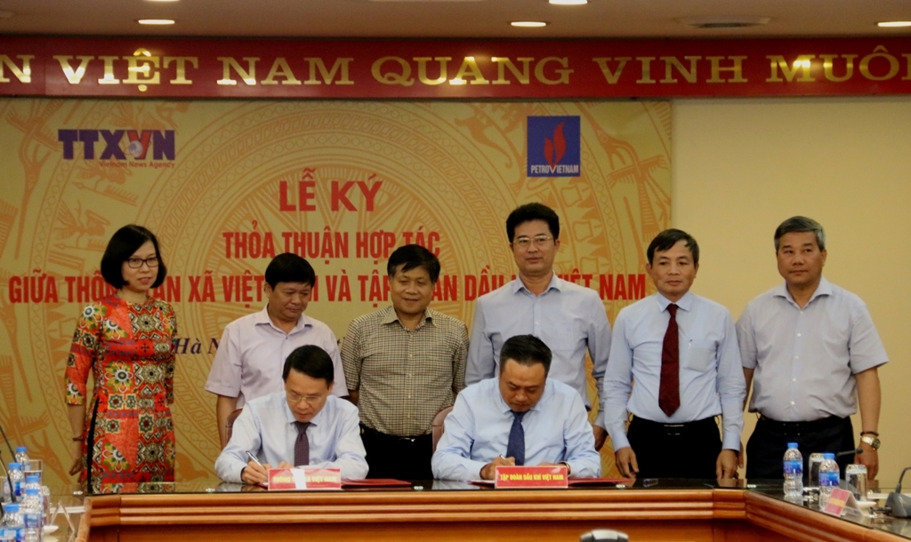 Tập đoàn Dầu khí Việt Nam và TTXVN ký thỏa thuận hợp tác truyền thông