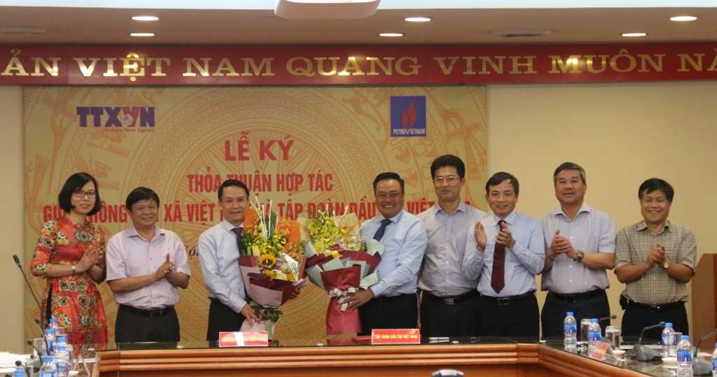 Tập đoàn Dầu khí Việt Nam và TTXVN ký thỏa thuận hợp tác truyền thông