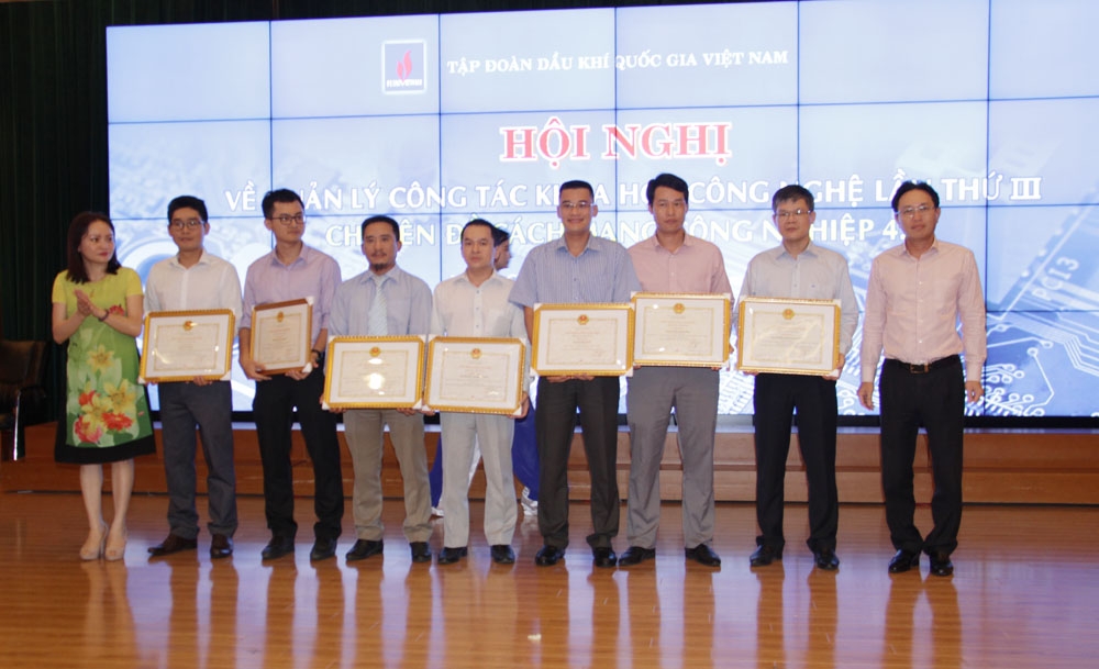 Tập đoàn Dầu khí Việt Nam tổ chức Hội nghị chuyên đề về cách mạng công nghiệp 4.0 Tập đoàn Dầu khí Việt Nam tổ chức Hội nghị chuyên đề về cách mạng công nghiệp 4.0