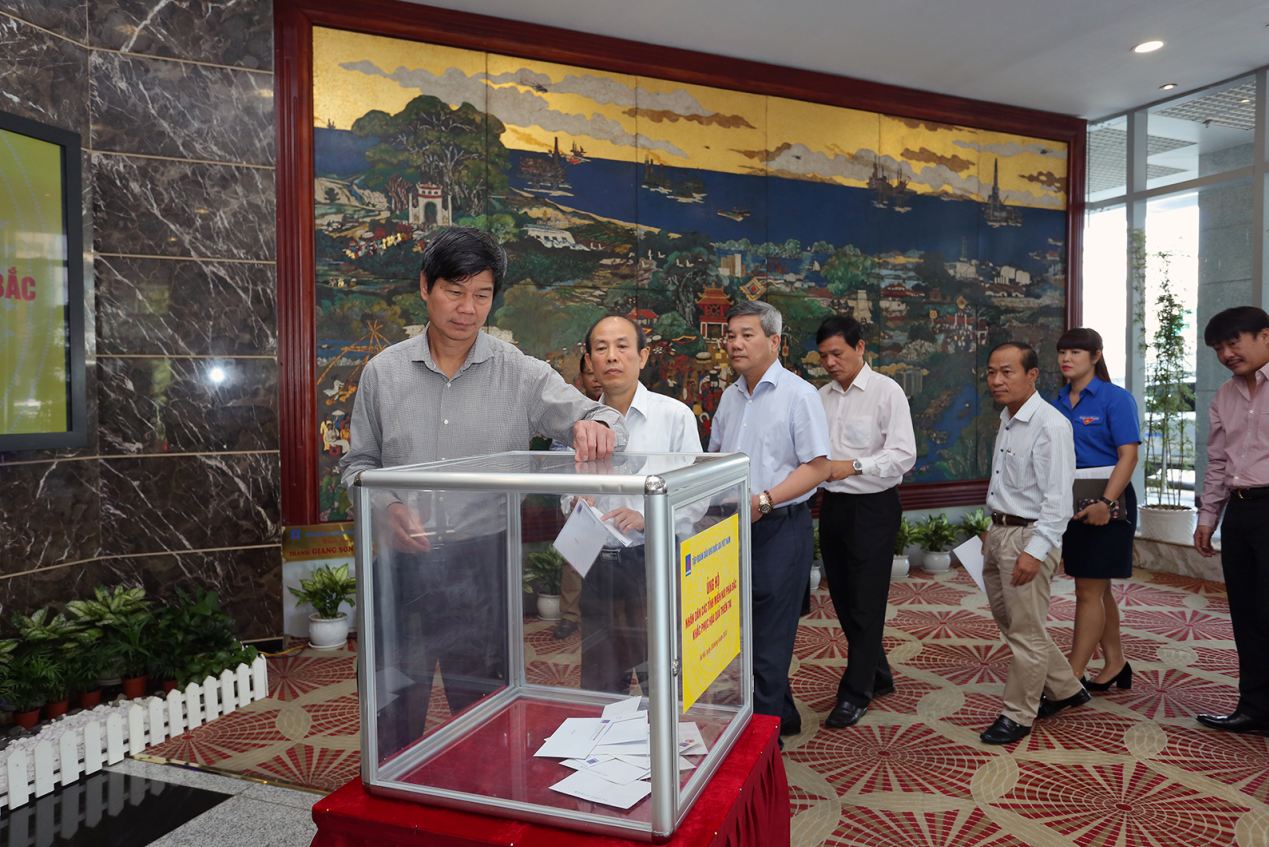 Tập đoàn Dầu khí Việt Nam chung tay hỗ trợ nhân dân vùng núi phía Bắc Tập đoàn Dầu khí Việt Nam chung tay hỗ trợ nhân dân vùng núi phía Bắc