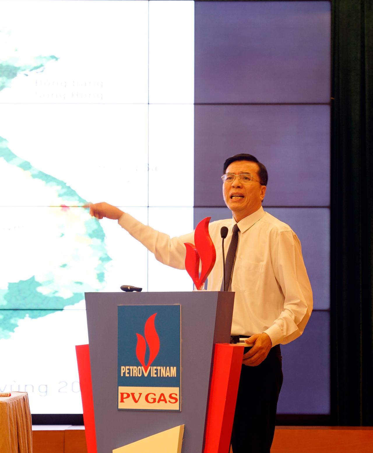 PV GAS tổ chức Hội nghị trực tuyến “Học tập, quán triệt và triển khai thực hiện Nghị quyết TW-7, Khóa XII của Đảng” PV GAS tổ chức Hội nghị trực tuyến “Học tập, quán triệt và triển khai thực hiện Nghị quyết TW-7, Khóa XII của Đảng”