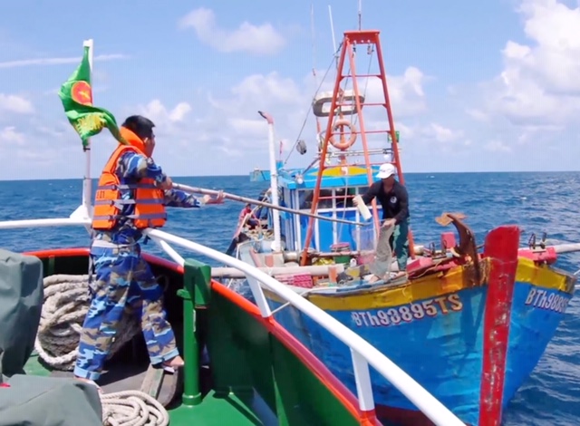 Phối hợp tuần tra bảo vệ an ninh an toàn đường ống dẫn khí dưới biển Phối hợp tuần tra bảo vệ an ninh an toàn đường ống dẫn khí dưới biển