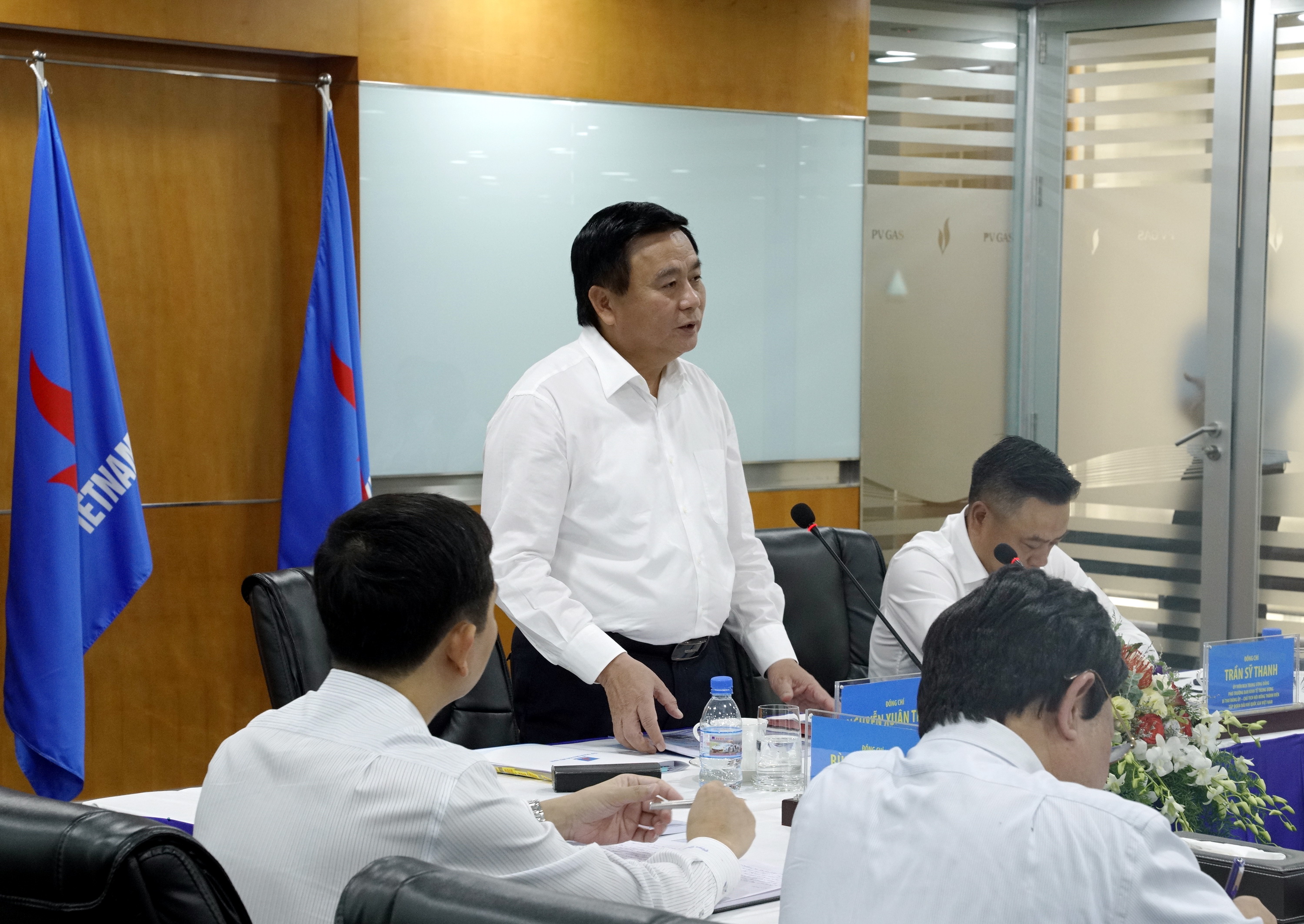 BÍ THƯ TRUNG ƯƠNG ĐẢNG NGUYỄN XUÂN THẮNG LÀM VIỆC VỚI PVN BÍ THƯ TRUNG ƯƠNG ĐẢNG NGUYỄN XUÂN THẮNG LÀM VIỆC VỚI PVN