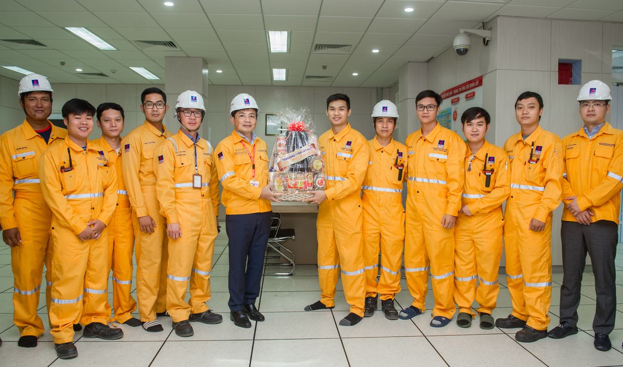 Bí Thư Đảng ủy - Chủ tịch HĐQT đến thăm và chúc Tết tại Cà Mau Bí Thư Đảng ủy - Chủ tịch HĐQT đến thăm và chúc Tết tại Cà Mau