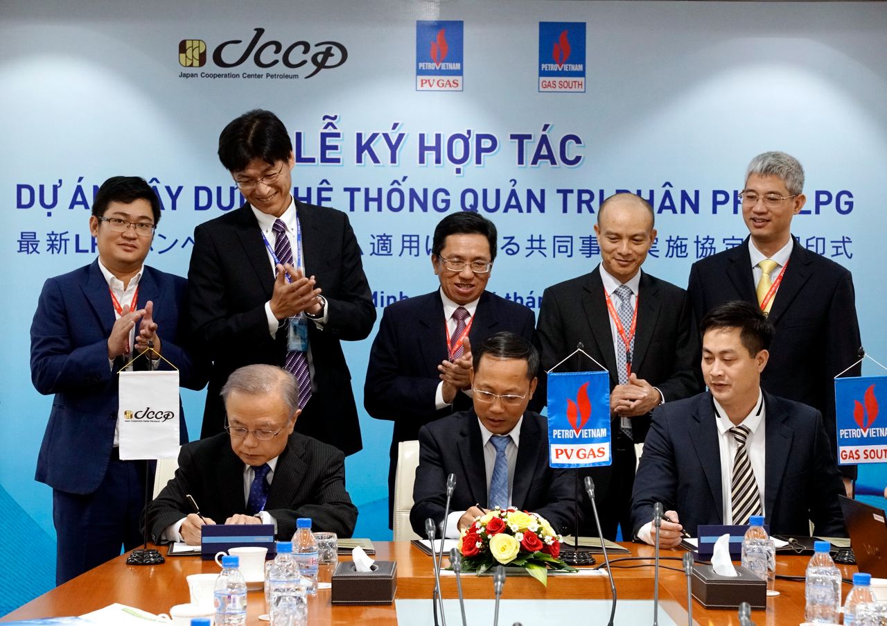 PV GAS, PV GAS SOUTH và Trung tâm hợp tác dầu khí Nhật Bản (JCCP) ký kết thỏa thuận hợp tác Dự án xây dựng hệ thống quản trị phân phối LPG PV GAS, PV GAS SOUTH và Trung tâm hợp tác dầu khí Nhật Bản (JCCP) ký kết thỏa thuận hợp tác Dự án xây dựng hệ thống quản trị phân phối LPG