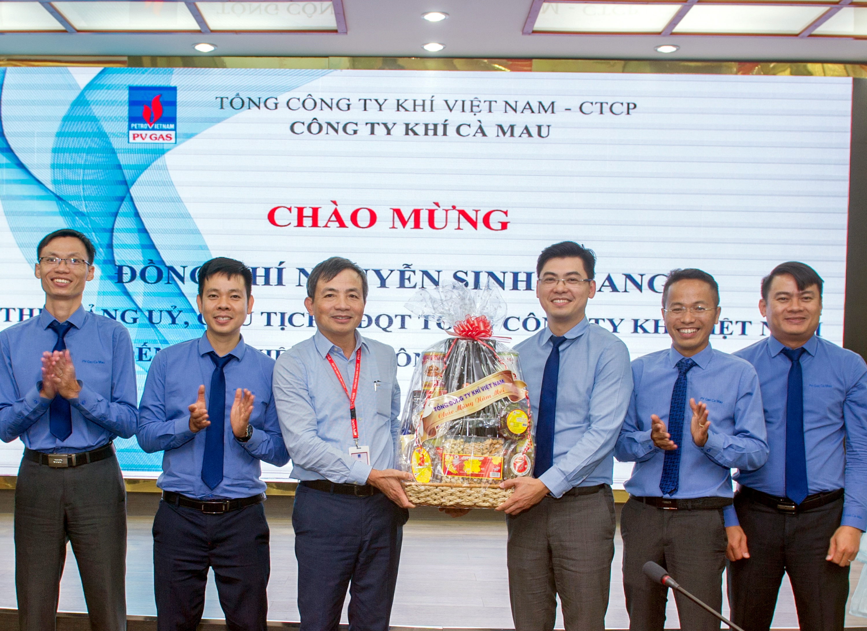 PV GAS mừng Xuân Kỷ Hợi 2018 PV GAS mừng Xuân Kỷ Hợi 2018