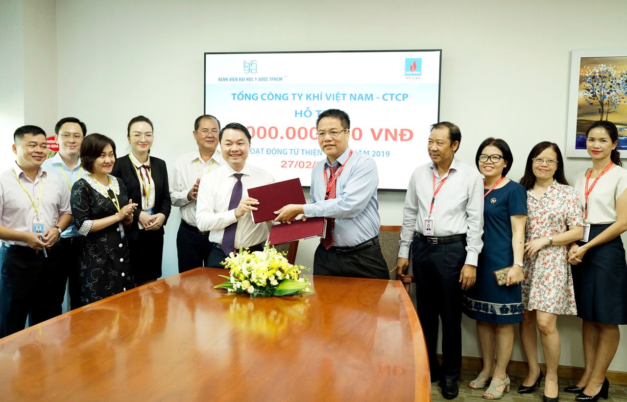 PV GAS chúc mừng ngày Thầy thuốc Việt Nam, ủng hộ 1 tỷ đồng cho chương trình thiện nguyện của Bệnh viện Đại học Y Dược Tp.HCM PV GAS chúc mừng ngày Thầy thuốc Việt Nam, ủng hộ 1 tỷ đồng cho chương trình thiện nguyện của Bệnh viện Đại học Y Dược Tp.HCM