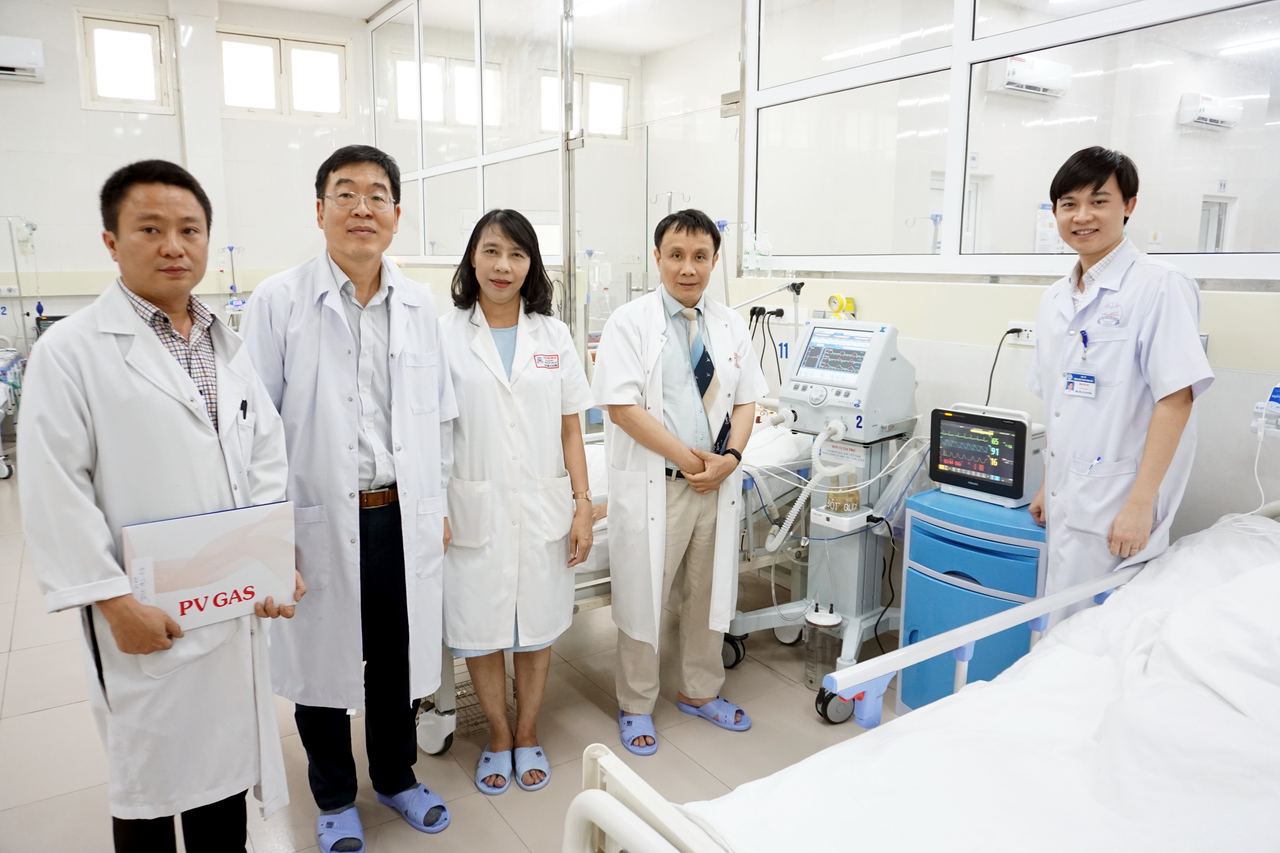 PV GAS tài trợ thiết bị y tế cho Bệnh viện trung ương Huế PV GAS tài trợ thiết bị y tế cho Bệnh viện trung ương Huế