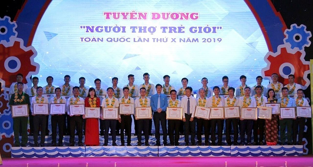 Sáng kiến mang lại hàng triệu USD của những người thợ trẻ Sáng kiến mang lại hàng triệu USD của những người thợ trẻ