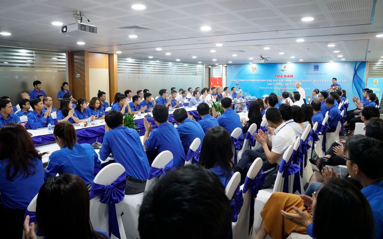 Tuổi trẻ Dầu khí tham gia tòa đàm tiếp bước thế hệ Những người đi tìm lửa anh hùng