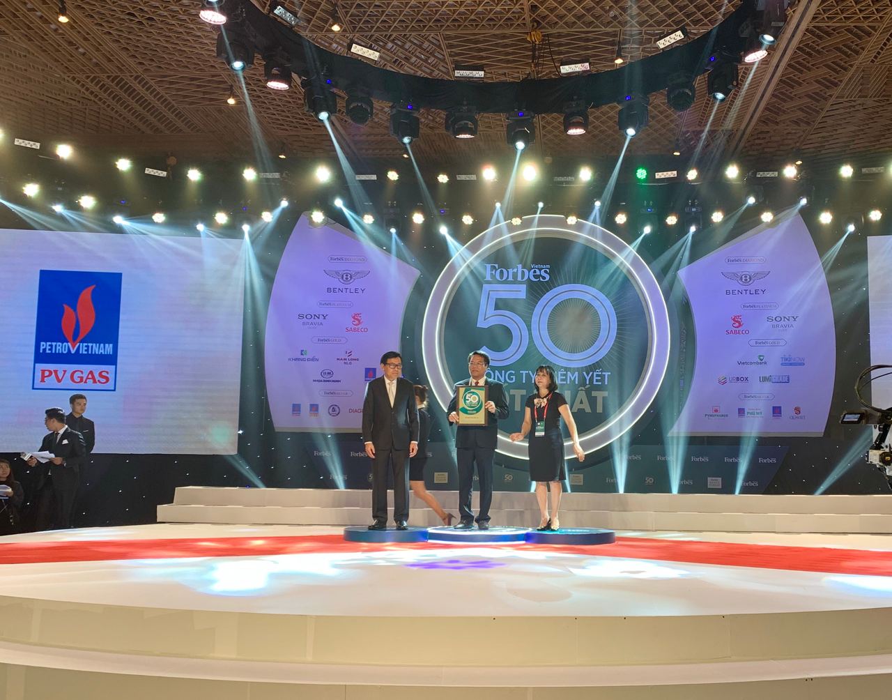 PV GAS lần thứ 7 liên tiếp nhận Vinh danh của Forbes “Top 50 công ty niêm yết tốt nhất Việt Nam năm 2018”