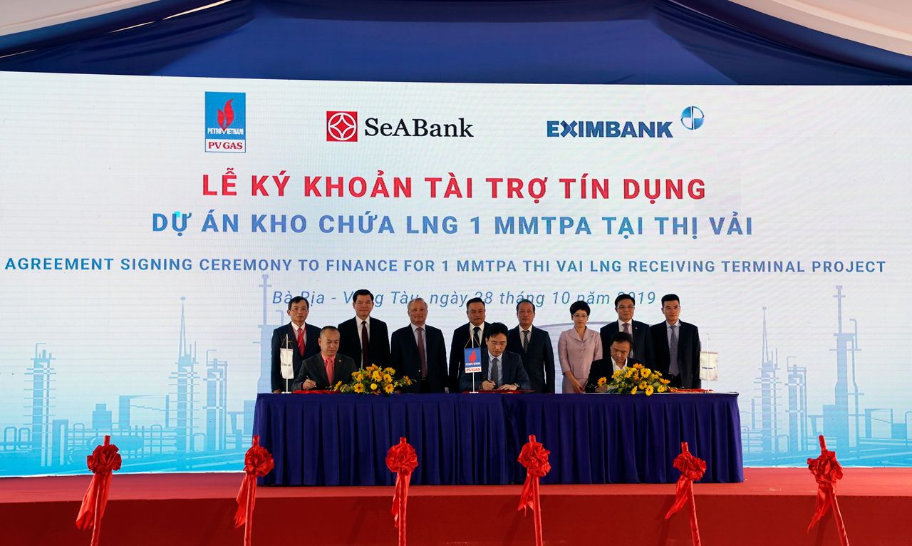 PV GAS tổ chức Ký kết tài trợ tín dụng Dự án Kho chứa LNG Thị Vải