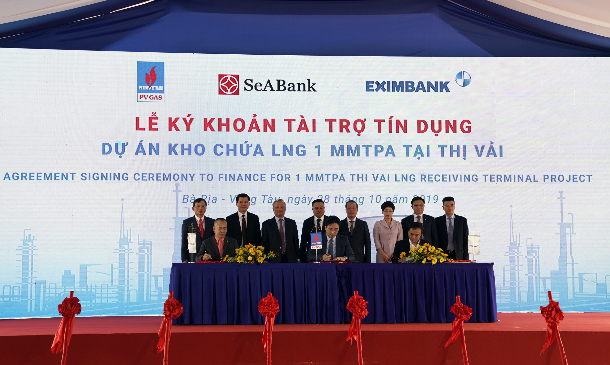 PV GAS organized the signing ceremony of credit fund for the Thi Vai LNG Storage Project PV GAS organized the signing ceremony of credit fund for the Thi Vai LNG Storage Project