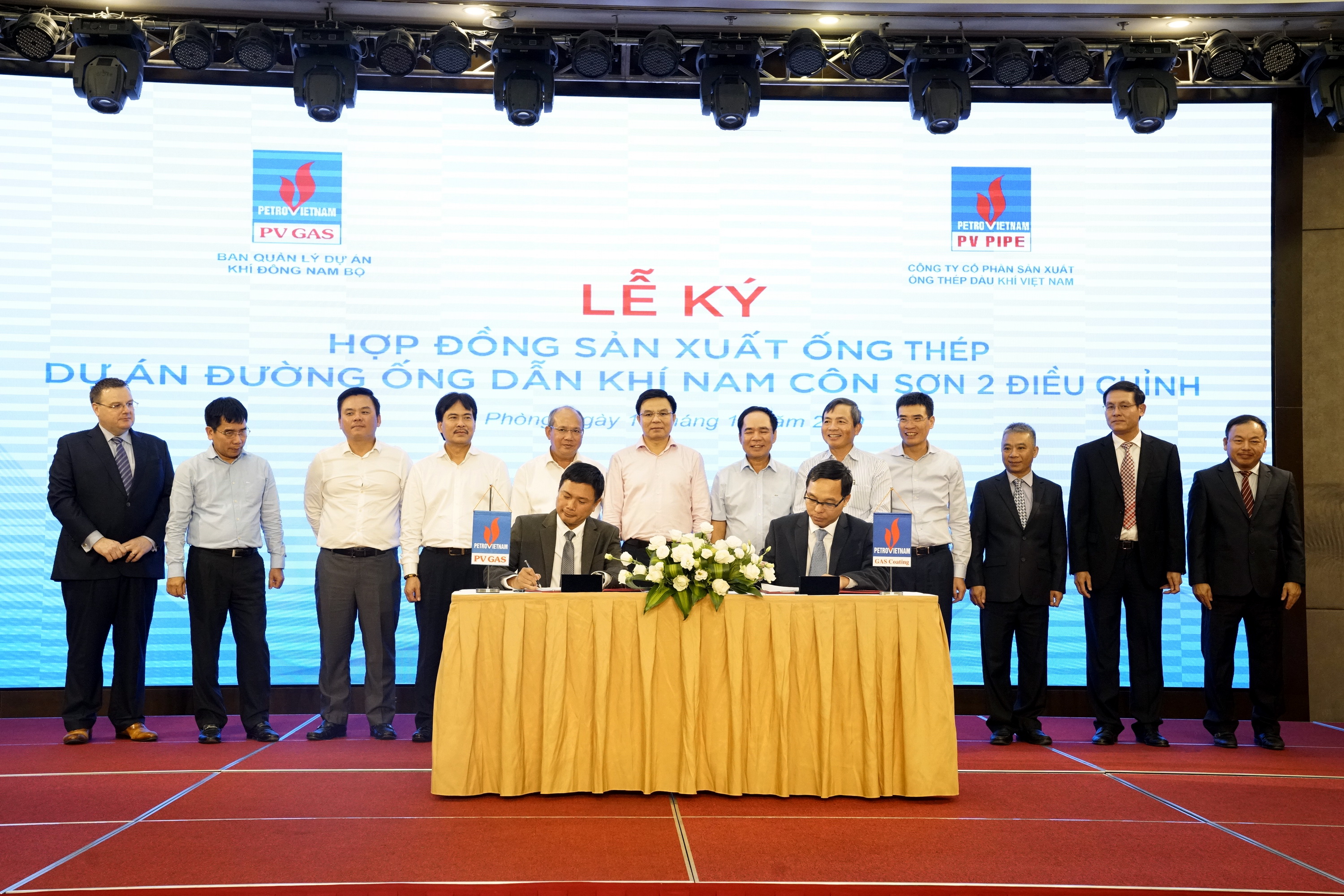 PV GAS signed contracts belonging to the revised “Nam Con Son 2 Gas Pipeline” Project, “Sao Vang – Dai Nguyet Gas Pipeline” Project