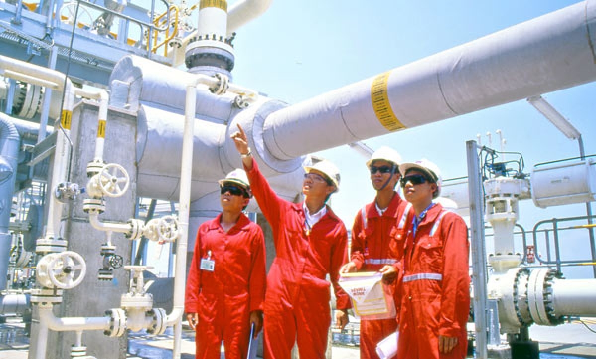 Ngành Dầu khí 58 năm tự hào phát triển cùng đất nước Ngành Dầu khí 58 năm tự hào phát triển cùng đất nước