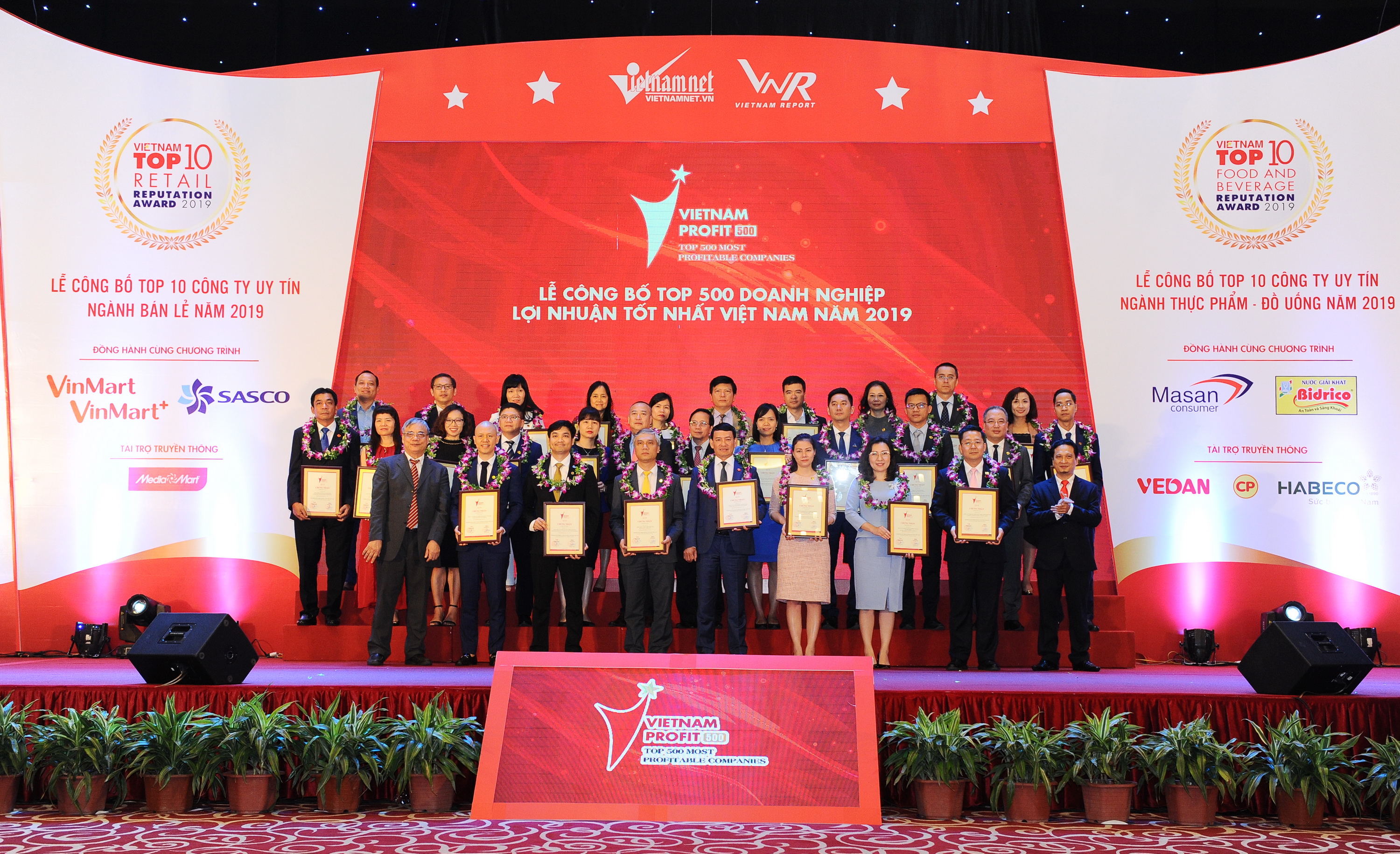 PVN, PV GAS nhận danh hiệu cao trong  Top 500 Doanh nghiệp lợi nhuận tốt nhất Việt Nam năm 2019