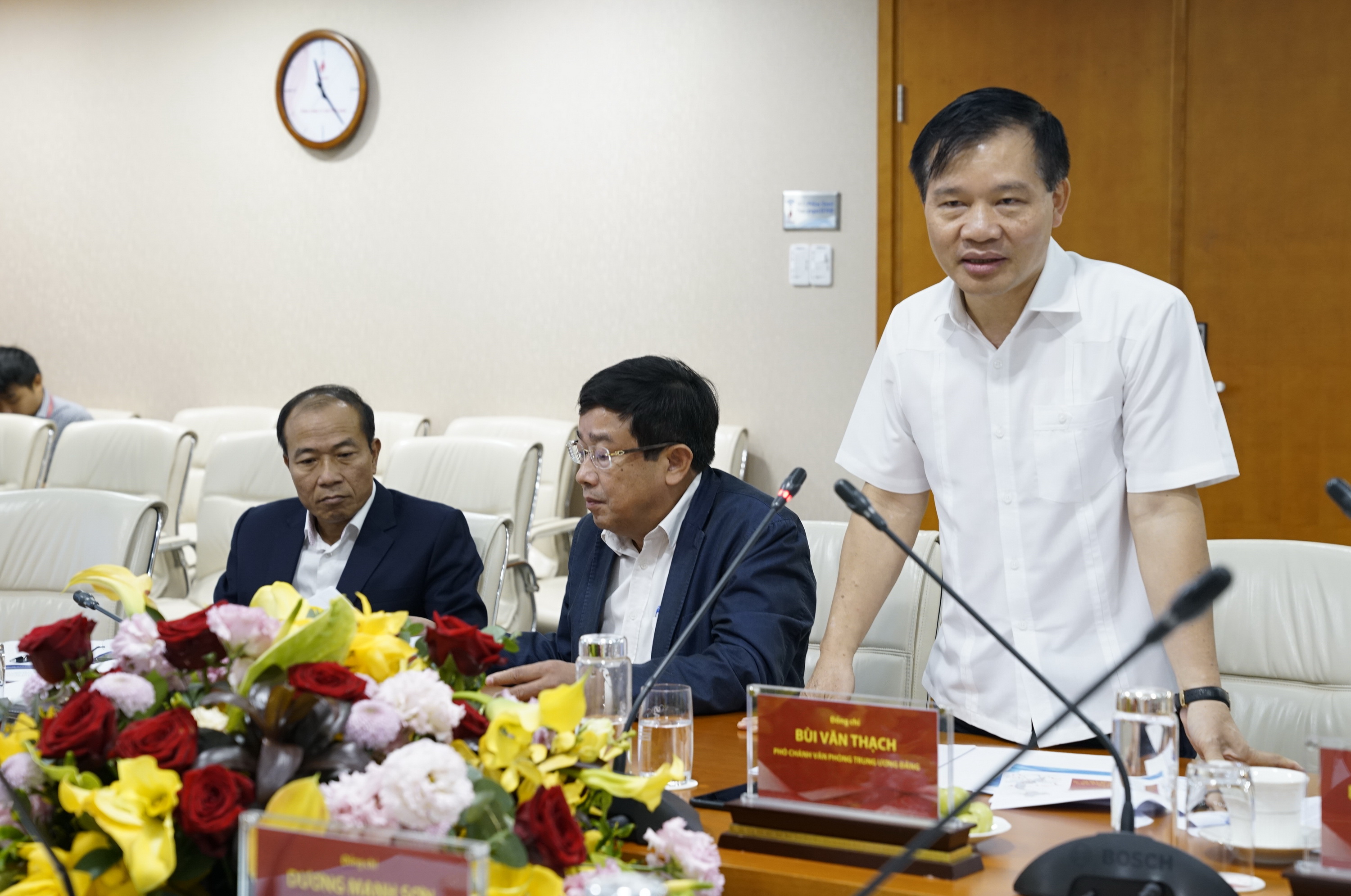 Đoàn công tác Văn phòng Trung ương Đảng đến thăm và làm việc tại PV GAS Đoàn công tác Văn phòng Trung ương Đảng đến thăm và làm việc tại PV GAS