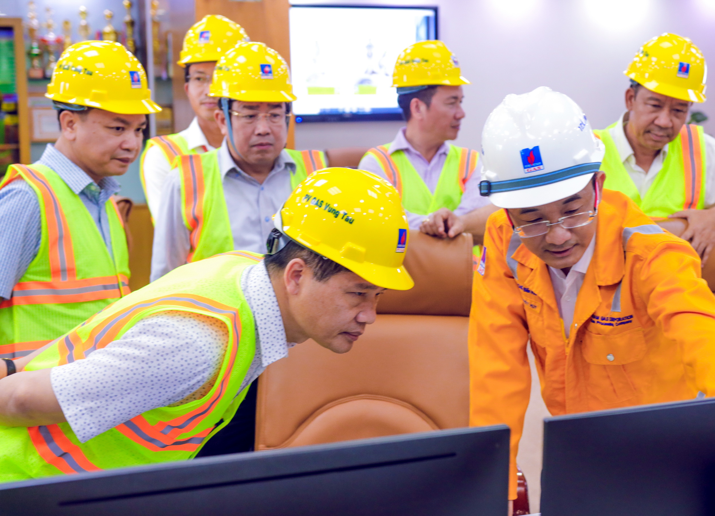 Đoàn công tác Văn phòng Trung ương Đảng đến thăm và làm việc tại PV GAS Đoàn công tác Văn phòng Trung ương Đảng đến thăm và làm việc tại PV GAS