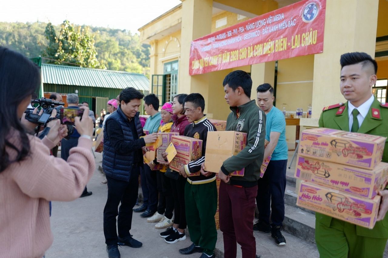 PV GAS chung tay trao quà Tết Canh Tý 2020 cho bà con Tây Bắc