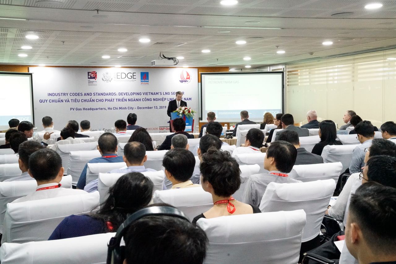 Hội thảo “Quy chuẩn và tiêu chuẩn cho phát triển LNG Việt Nam”