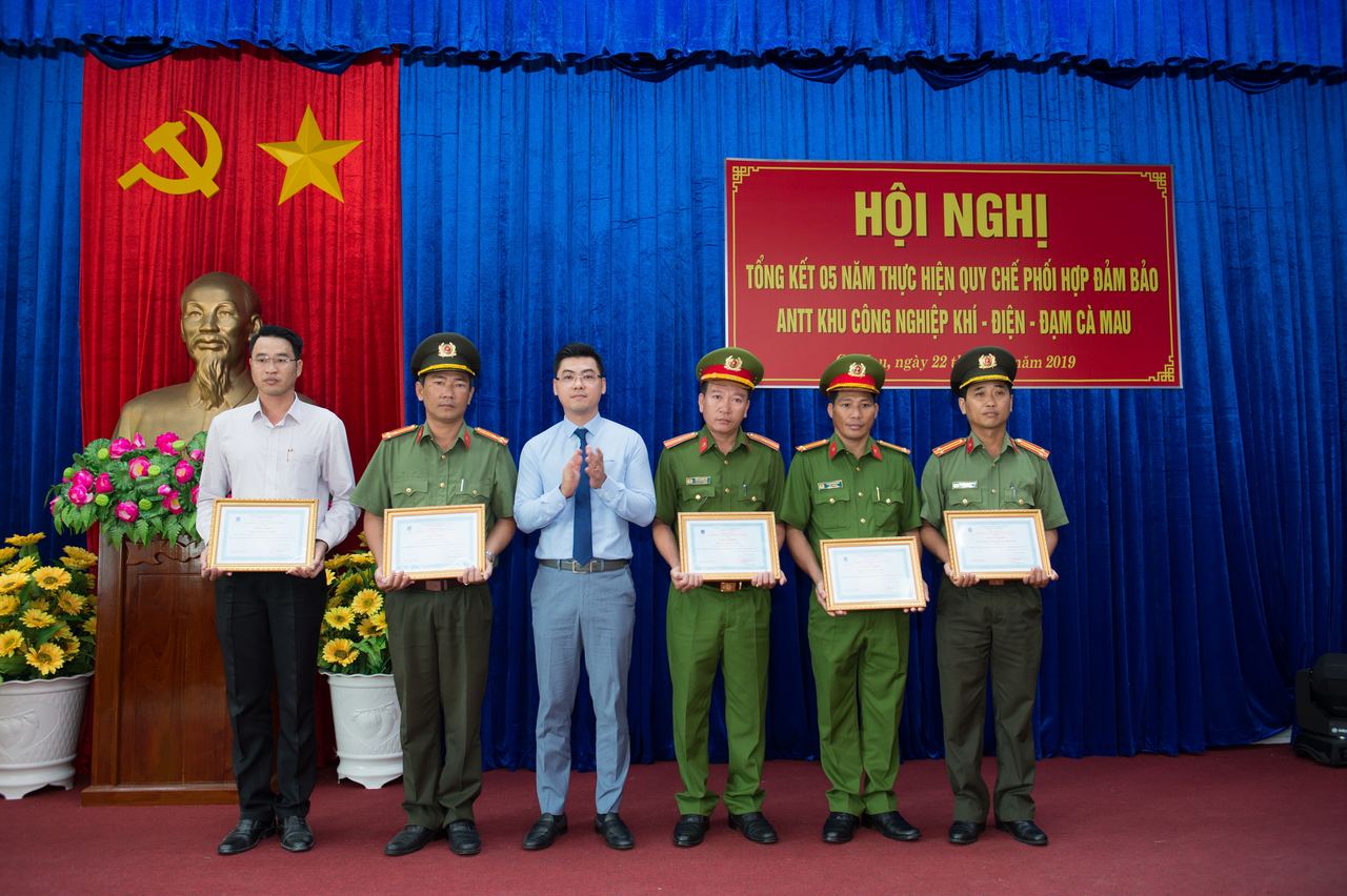 Tổng kết 5 năm thực hiện Quy chế phối hợp bảo vệ an ninh, an toàn công trình khí tại Cà Mau Tổng kết 5 năm thực hiện Quy chế phối hợp bảo vệ an ninh, an toàn công trình khí tại Cà Mau