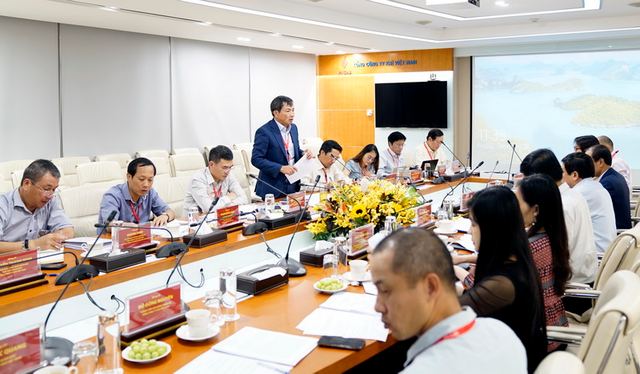 Party Committee of PV GAS toward Congress of Oil and Gas Industry Party Committee of PV GAS toward Congress of Oil and Gas Industry