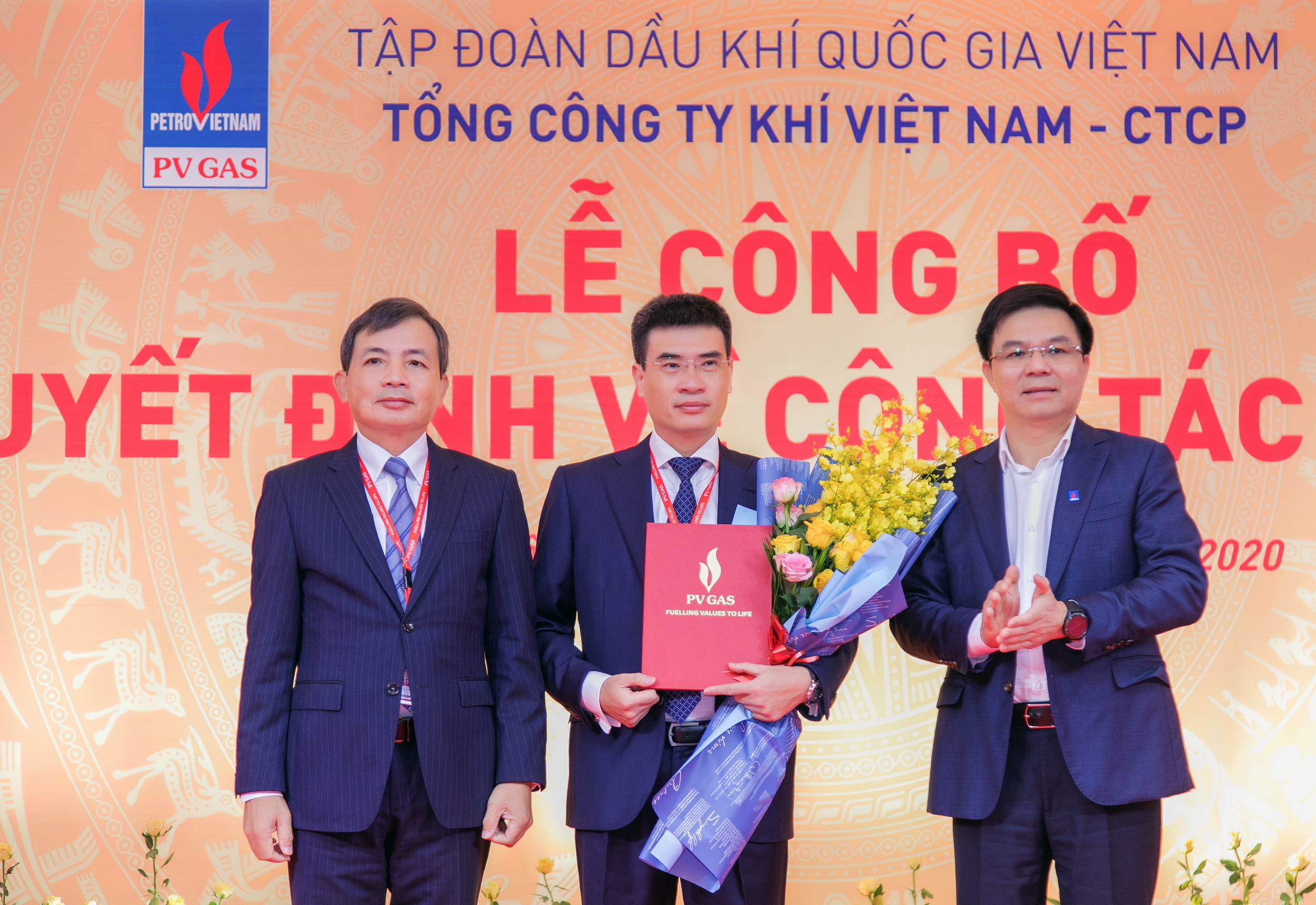 Lễ Công bố và trao quyết định bổ nhiệm cán bộ PV GAS Lễ Công bố và trao quyết định bổ nhiệm cán bộ PV GAS