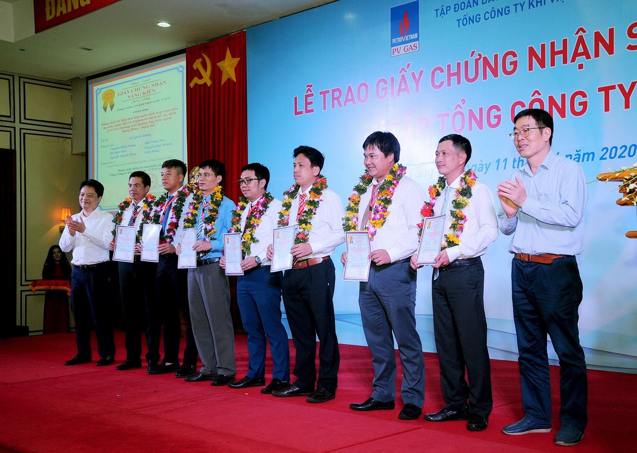 Công ty DVK, KĐN và KVT: Trao chứng nhận 22 sáng kiến năm 2019