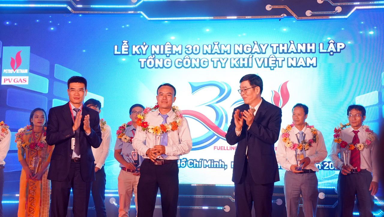 CHÀO MỪNG KỶ NIỆM 30 NĂM NGÀY THÀNH LẬP PV GAS (20/9/1990 – 20/9/2020)