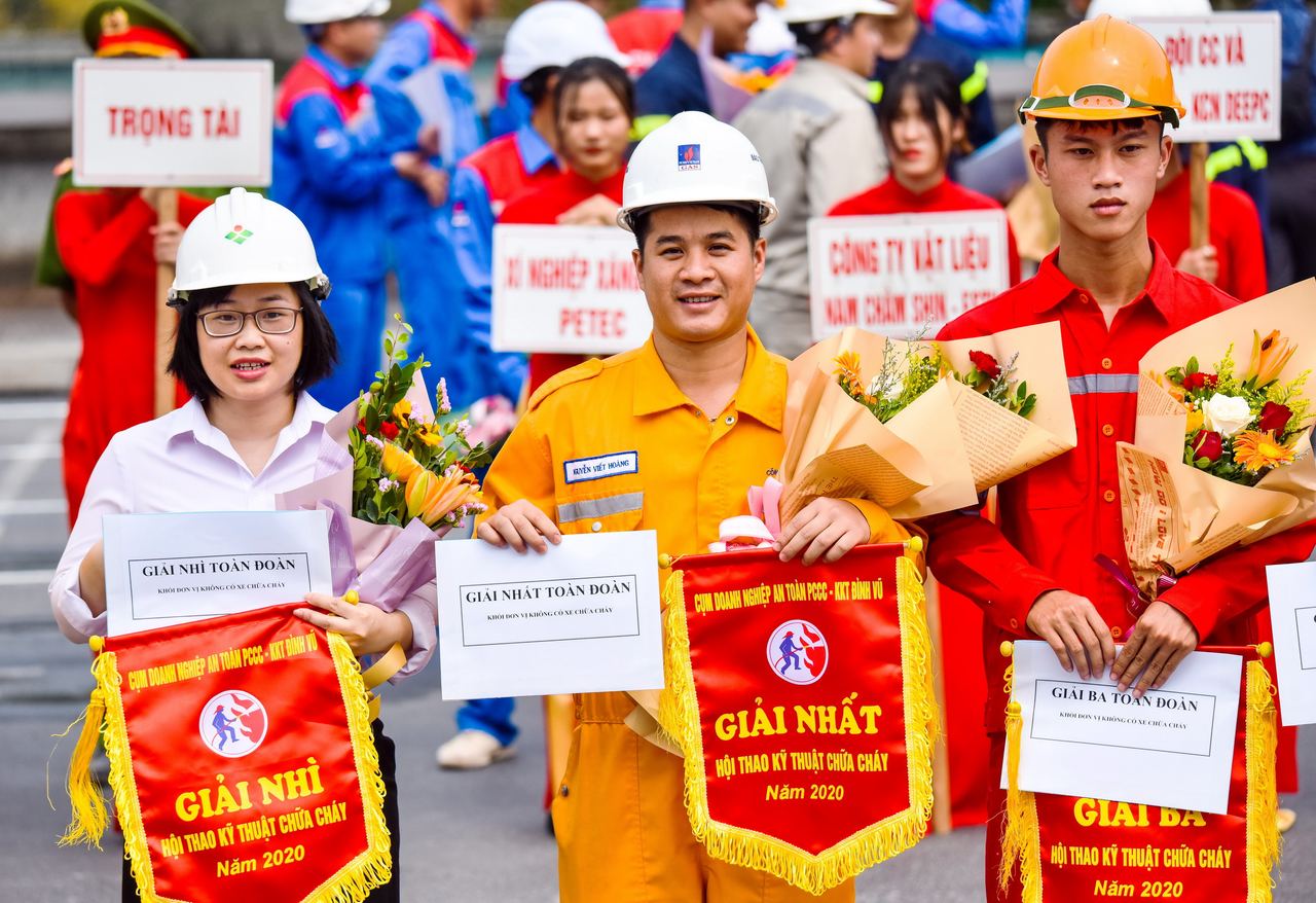 Chi nhánh Khí Hải Phòng giành giải Nhất toàn đoàn tại Hội thao PCCC Khu kinh tế Đình Vũ năm 2020 Chi nhánh Khí Hải Phòng giành giải Nhất toàn đoàn tại Hội thao PCCC Khu kinh tế Đình Vũ năm 2020