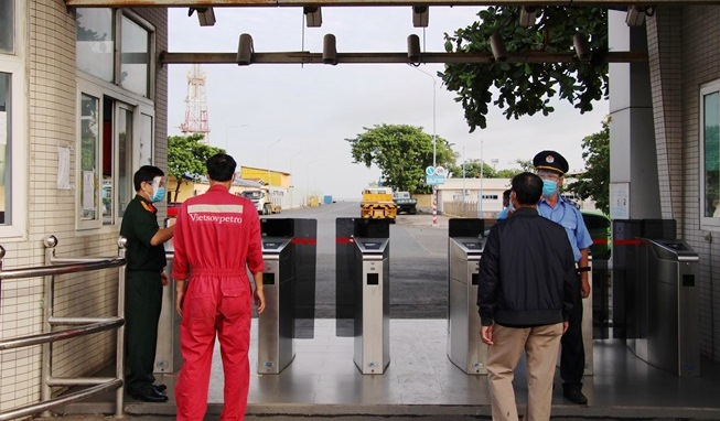 Petrovietnam đã tập trung mọi nguồn lực thực hiện đồng bộ, có hiệu quả Gói giải pháp ứng phó tác động kép của đại dịch Covid-19 và giá dầu giảm sâu.